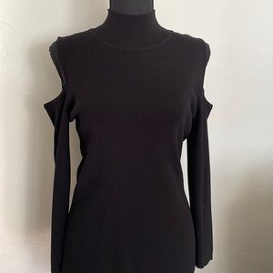 BLACK SHOULDER CUT OUT TOP, INC INTERNATIONAL CONCEPTS